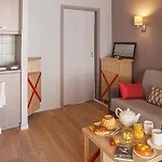 Апарт-готель Pierre & La Petite Venise