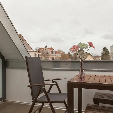 Pierre & La Petite Venise Aparthotel 3*