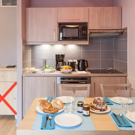 Pierre & La Petite Venise 公寓式酒店 科尔马