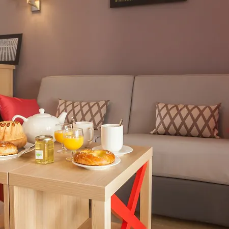 Pierre & La Petite Venise 公寓式酒店